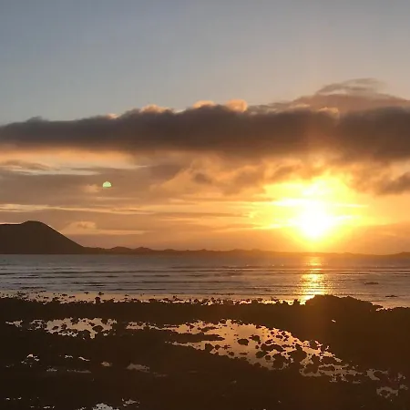 Casa Bonita - Beautiful 3 Bed With Private Heated Pool And Fibre Wifi Corralejo