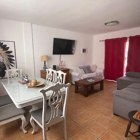 Casa Bonita - Beautiful 3 Bed With Private Heated Pool And Fibre Wifi * Corralejo