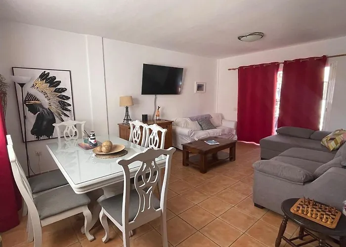 Casa Bonita - Beautiful 3 Bed With Private Heated Pool And Fibre Wifi * Corralejo