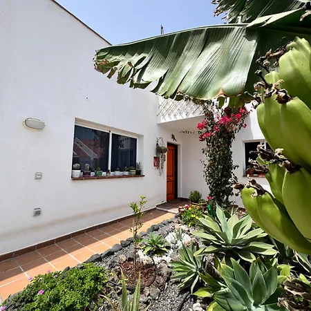 Casa Bonita - Beautiful 3 Bed With Private Heated Pool And Fibre Wifi 펜션