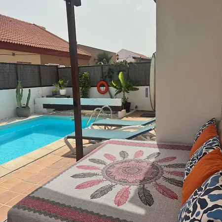 Casa Bonita - Beautiful 3 Bed With Private Heated Pool And Fibre Wifi Holiday home Corralejo